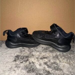 Nike Kids Black Sneakers